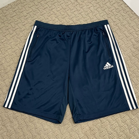 adidas 3-Stripes Primeblue Mens Shorts Size XL Navy Blue &
White - Picture 1 of 11